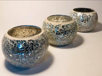 Drie theelichthouders, disco glitters, waxinelichthouders beschikbaar voor biedingen