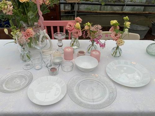 Servies bestek huren - verhuur 21 diner babyshower, Huis en Inrichting, Keuken | Servies, Bord(en), Overige stijlen, Ophalen