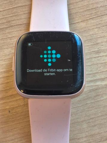 Fitbit Versa 2 met 2 laadkabels beschikbaar voor biedingen