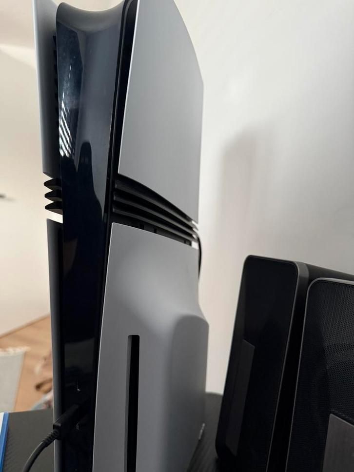 Playstation 5 Pro 2 TB PAKKET!, Spelcomputers en Games, Spelcomputers | Sony PlayStation 5, Zo goed als nieuw, Playstation 5, Ophalen of Verzenden