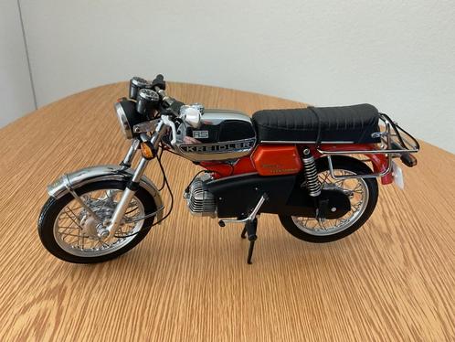 Schuco Kreidler Florett RS Oranje schaal 1:10  Nieuw in OVP, Hobby en Vrije tijd, Modelauto's | 1:5 tot 1:12, Nieuw, Motor, 1:9 t/m 1:12