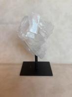 Bergkristal Cluster op Standaard – 12 cm – 311 gram, Ophalen of Verzenden, Mineraal