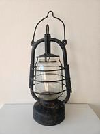 Vintage Petroleum Lamp, Antiek en Kunst, Antiek | Lampen, Ophalen of Verzenden