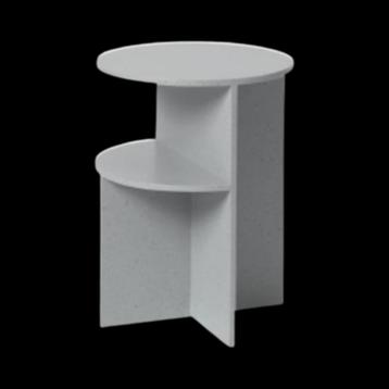 Design Bijzettafel (merk: Muuto; type: Halves) beschikbaar voor biedingen