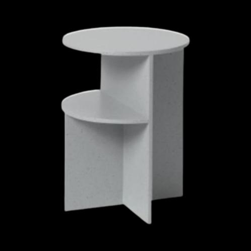Design Bijzettafel (merk: Muuto; type: Halves), Huis en Inrichting, Tafels | Bijzettafels, Zo goed als nieuw, Rond, 45 tot 60 cm