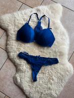 Blauw lingerie setje push up Bh 70D met string S Hunkemöller, Hunkemöller, Ophalen of Verzenden, Blauw, Setje