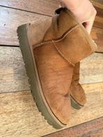 UGG classic mini II 39, Kleding | Dames, Schoenen, UGG, Bruin, Lage of Enkellaarzen, Ophalen of Verzenden