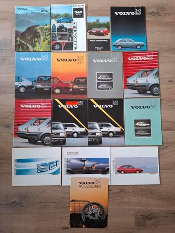 Set van 15 Volvo 340 360 folders beschikbaar voor biedingen