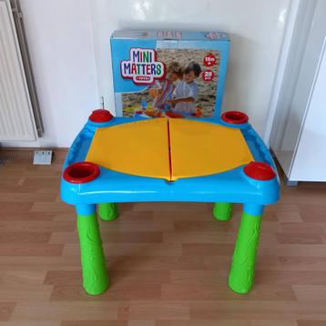 Mini Matters Toys fleurige watertafel en/of zandtafel. beschikbaar voor biedingen