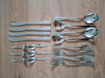 Sola Bestekset 4p + 6 theelepels beschikbaar voor biedingen