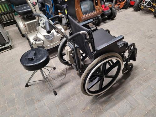 Quickie Breezy X4 rolstoel met hulpmotor € 300 euro, Diversen, Rolstoelen, Zo goed als nieuw, Duwrolstoel, Ophalen of Verzenden