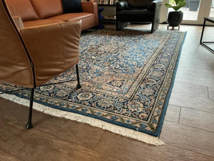 Prachtig handgeknoopt perzisch tapijt Kirman 335 x 212, Dieren en Toebehoren, Hondenbenches, Gebruikt, Ophalen