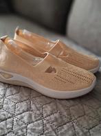 Nieuwe schoenen maat 36  ..nooit gedragen !!, Ophalen of Verzenden, Nieuw, Sneakers of Gympen