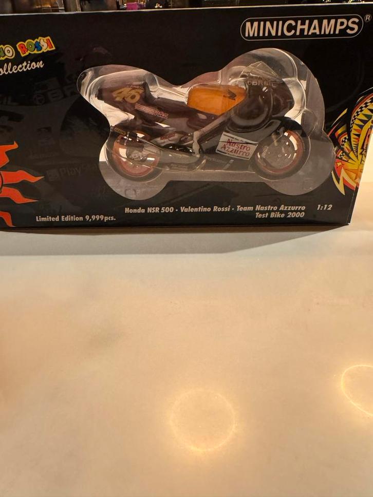 Rossi Honda NSR 500 Test Bike 2000 - Minichamps, Hobby en Vrije tijd, Modelauto's | 1:5 tot 1:12, Nieuw, Motor, 1:9 t/m 1:12, Ophalen of Verzenden