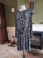 Caroline Biss zwart witte bloementjes jurk 46 gratis verz, Verzenden, Zwart, Maat 46/48 (XL) of groter, Zo goed als nieuw