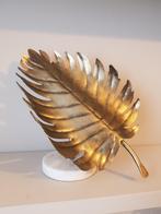 Gouden ornament op marmeren voet, Huis en Inrichting, Woonaccessoires | Overige, Ophalen