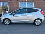 Ford Fiesta 1.4 Ghia NIEUWE APK / LEER / CAMERA / AIRCO / GR, Voorwielaandrijving, Gebruikt, Zwart, 4 cilinders