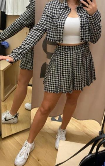 BERSHKA Supermooi set rok jasje zwart wit ruitje , mt 36 38 beschikbaar voor biedingen
