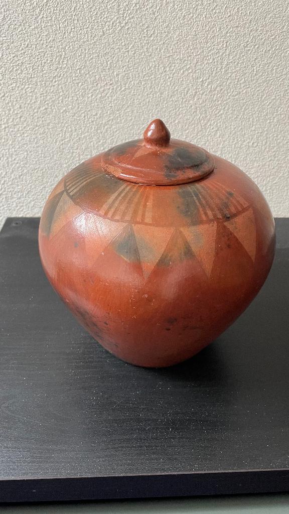 Pot, urn, vaas, aardewerk handgebakken kleur warm oranje, Antiek en Kunst, Antiek | Keramiek en Aardewerk, Ophalen of Verzenden