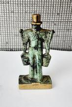 klein bronzen beeldje waterdrager, Antiek en Kunst, Antiek | Koper en Brons, Ophalen of Verzenden