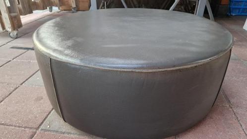 Lederen hocker [salontafel], Huis en Inrichting, Tafels | Salontafels, Gebruikt, Minder dan 50 cm, 50 tot 100 cm, 100 tot 150 cm