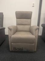 Sta op stoel Palma (nieuw) afgeprijsd, Ophalen, De Nedervonder 19  5061 JP  Oisterwijk, Nieuw, Info@basiq-seats.nl