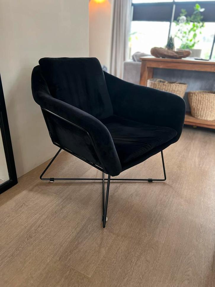 Riverdale fauteuil zwart fluweel, Huis en Inrichting, Fauteuils, Gebruikt, Stof, 50 tot 75 cm, Ophalen of Verzenden
