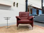 Als nieuw Leolux Castanea fauteuil Ceras Maroon Stoel Design, Leolux, 75 tot 100 cm, Ophalen of Verzenden