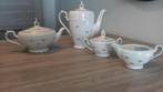 Czechoslovakia koffie en theeservies 16 delig wit/goud, Antiek en Kunst, Antiek | Servies compleet, Ophalen
