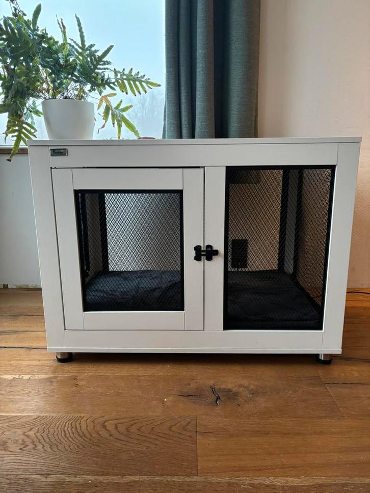 Witte middelgrote hondenbench met kussen, Dieren en Toebehoren, Hondenbenches, Zo goed als nieuw, Ophalen of Verzenden