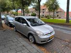 Toyota Corolla Verso  Automaat 1.8 Vvt-i AUT 7P 2005 Grijs, Auto's, 65 €/maand, 4 cilinders, 129 pk, 7 stoelen