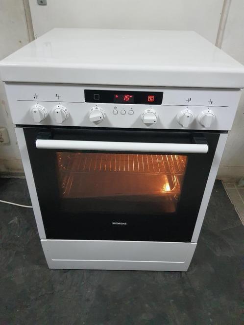Siemens fornuis met elektrisch oven werkt Uitstekend, Witgoed en Apparatuur, Fornuizen, Gebruikt, Vrijstaand, Elektrisch, 4 kookzones