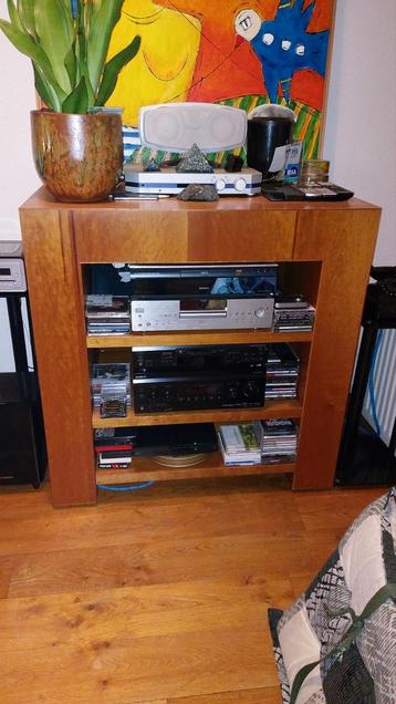 HiFi Audio "Rack" meubel zeer mooi. beschikbaar voor biedingen
