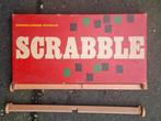 Scrabble spel met houten letters en draaitafel, Hobby en Vrije tijd, Gezelschapsspellen | Bordspellen, Een of twee spelers, Ophalen of Verzenden