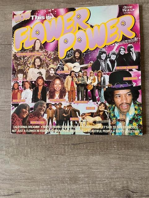 2LP Verzamel - Wow This Is Flower Power -1987, Cd's en Dvd's, Vinyl | Pop, Zo goed als nieuw, 1980 tot 2000, 12 inch, Ophalen of Verzenden