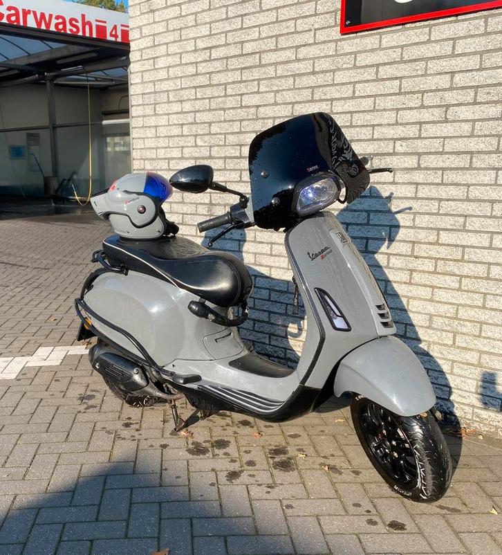 Vespa 80cc 4v 4t 2016, Fietsen en Brommers, Brommers | Vespa, Gebruikt, Ophalen