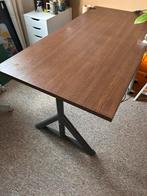 IKEA bureau IDASEN serie 160x80 donker hout • grijs metaal, Ophalen, In hoogte verstelbaar, Zo goed als nieuw, Bureau