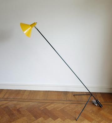 Anvia vloerlamp 2.0 lamp sprinkhaan design beschikbaar voor biedingen
