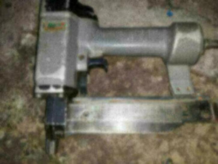 Bea 90/40-711 nietten apparaat schieter, Doe-het-zelf en Verbouw, Overige Doe-het-zelf en Verbouw, Zo goed als nieuw, Ophalen