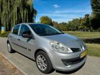 Mooie Renault Clio met NAP! 5-DRS 2008 Grijs, Auto's, Renault, Voorwielaandrijving, 535 kg, 74 pk, 4 cilinders
