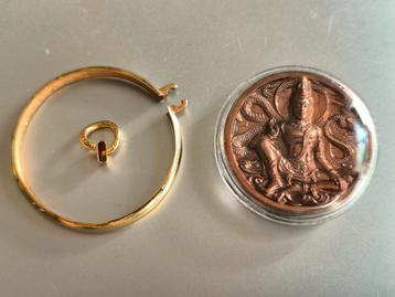 Amulet Thailand met 18 karaats goud montuur  beschikbaar voor biedingen