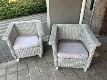Tuinstoelen beschikbaar voor biedingen