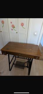UNIEK Bijzettafetje - oude naaimachine, Minder dan 55 cm, Rond, Ophalen of Verzenden, Zo goed als nieuw