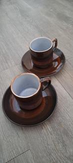 2 Vintage retro bruine kop en schotel, Volendams aardewerk, Antiek en Kunst, Ophalen of Verzenden