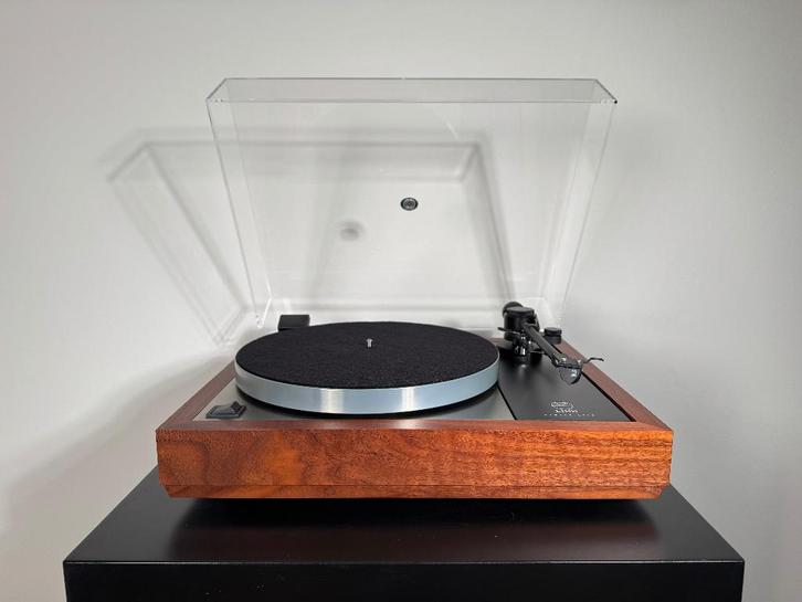 Bijna nieuwe Linn Majik LP12 met Linn Jelco arm en Adikt, Audio, Tv en Foto, Platenspelers, Zo goed als nieuw, Platenspeler, Overige merken