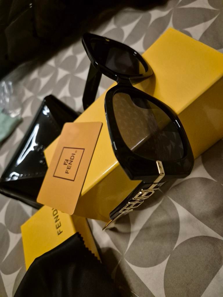 Fendi zonnebril, Ophalen, Nieuw, Overige merken