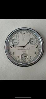 Riviera Maison World Cities klok, Huis en Inrichting, Ophalen, Zo goed als nieuw, Wandklok