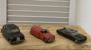 3 Dinky Toys o.a.: Dodge Royal Sedan beschikbaar voor biedingen