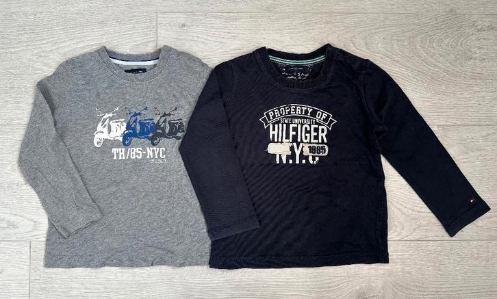 2 TOMMY HILFIGER shirts maat 86!, Kinderen en Baby's, Babykleding | Maat 86, Zo goed als nieuw, Jongetje, Shirtje of Longsleeve