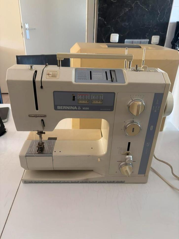 Bernina 1020 naaimachine, Hobby en Vrije tijd, Naaimachines en Toebehoren, Gebruikt, Naaimachine, Bernina, Ophalen of Verzenden